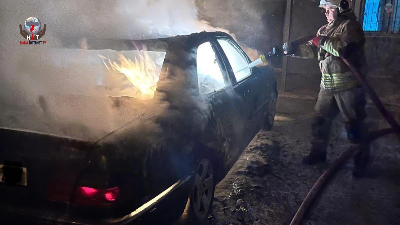 Defnede otomobil alevlere teslim oldu