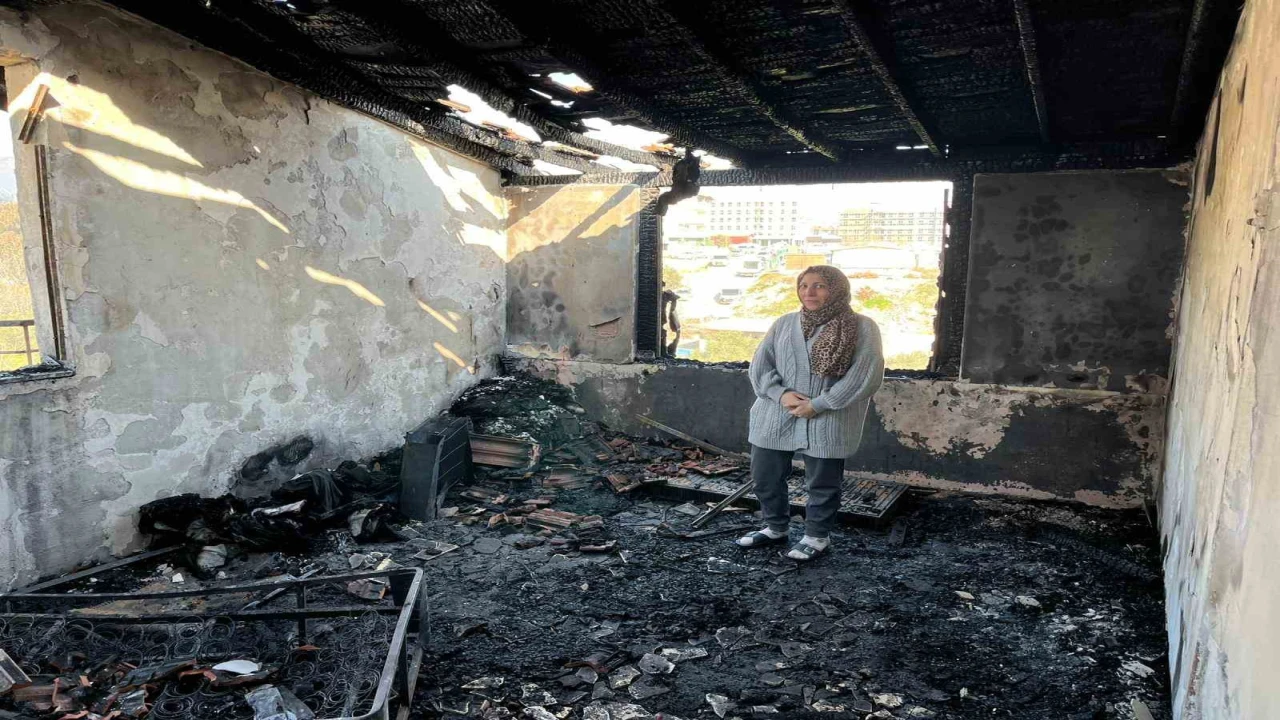 Depremde eşini ve evladını kaybeden kadın, ikinci kez felaketi yaşadığı yangında tüm birikimini ve yuvasını kaybetti