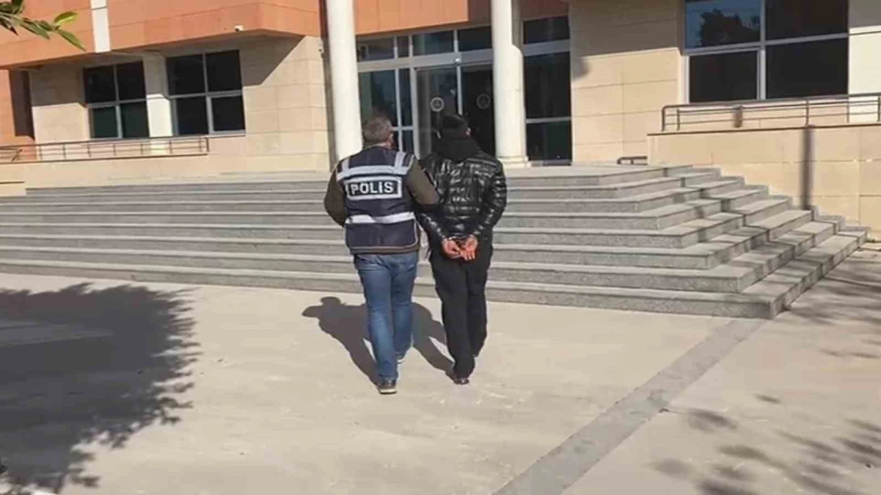 Dörtyolda bıçaklı kavganın şüphelisi tutuklandı