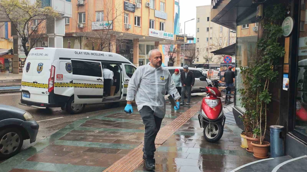 Dün giriş yaptığı apart otel odasında ölü bulundu