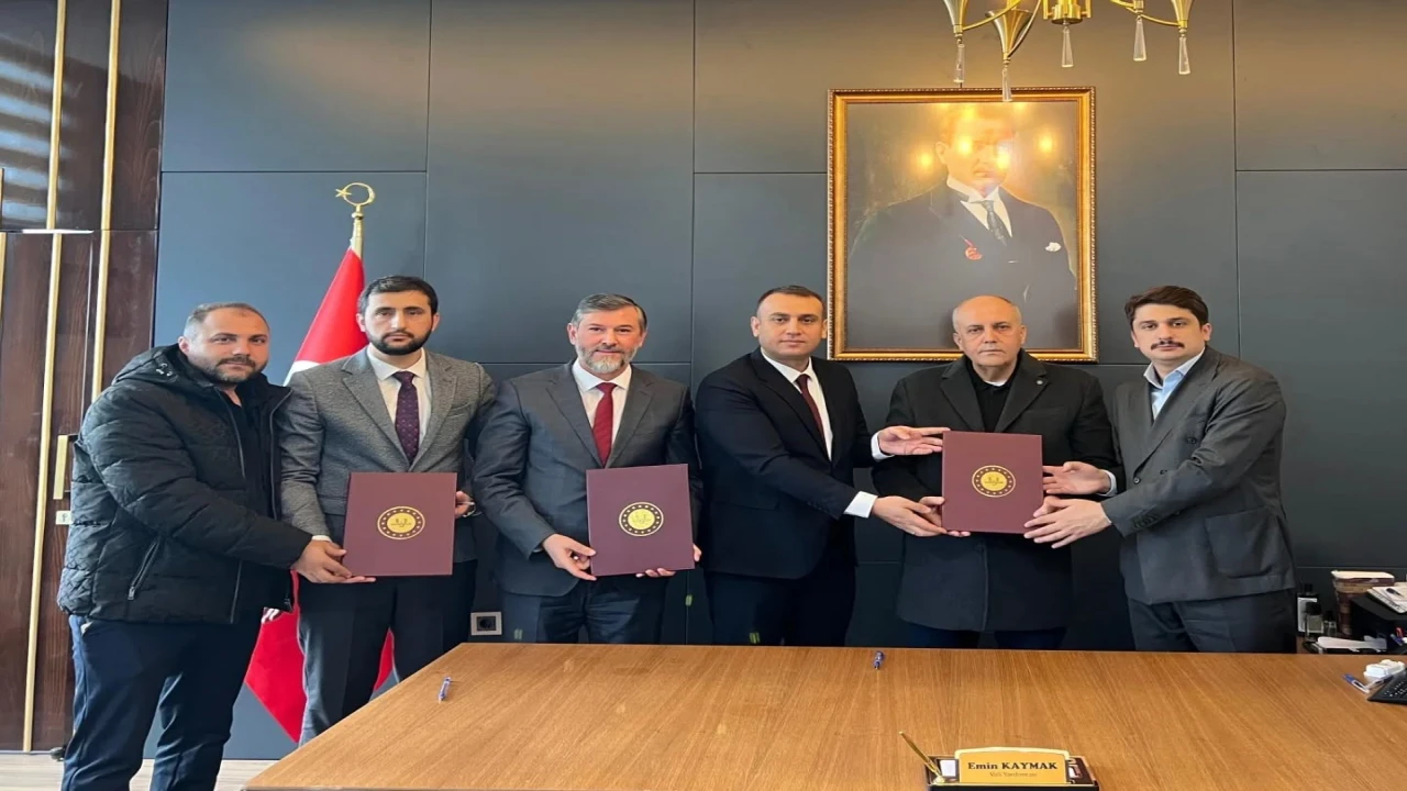 Hatayda 2 caminin inşası için protokol imzalandı