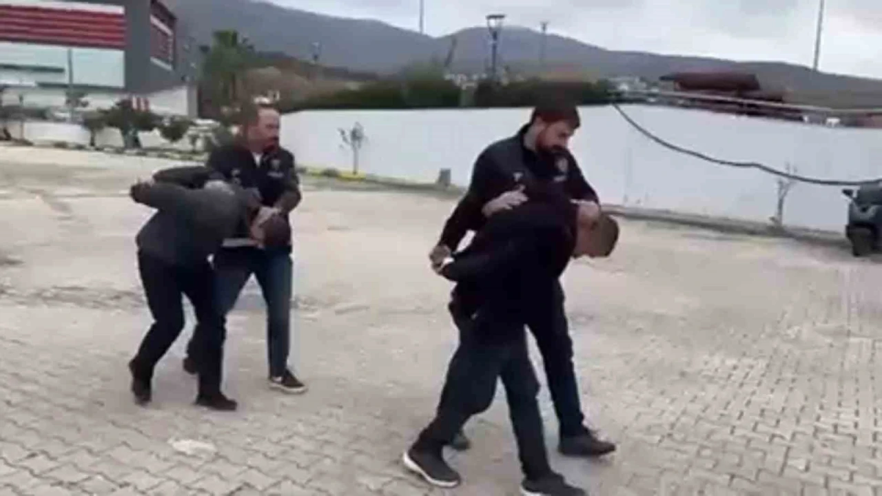 İskenderunda hapis cezası ile aranan 2 kişi tutuklandı