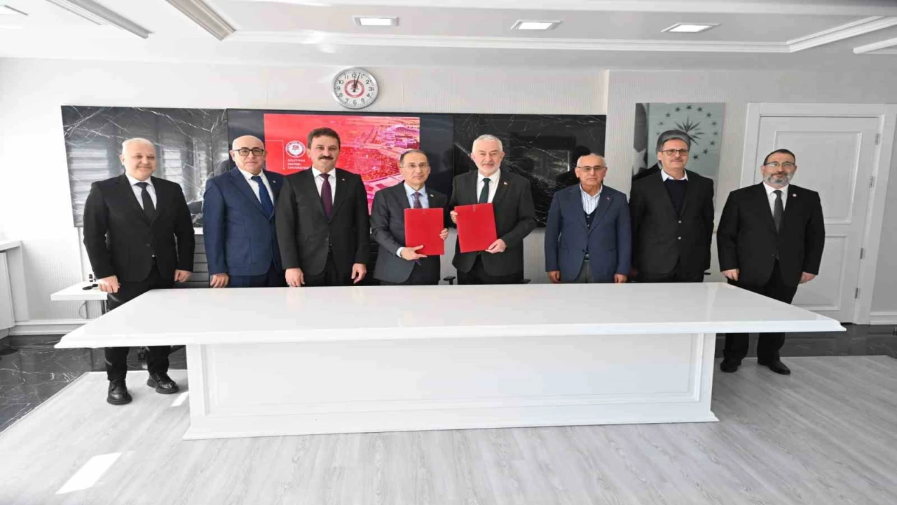 Ispartada 105 yatak kapasiteli Yoğun Bakım Ünitesi inşaatı SDÜye devredildi