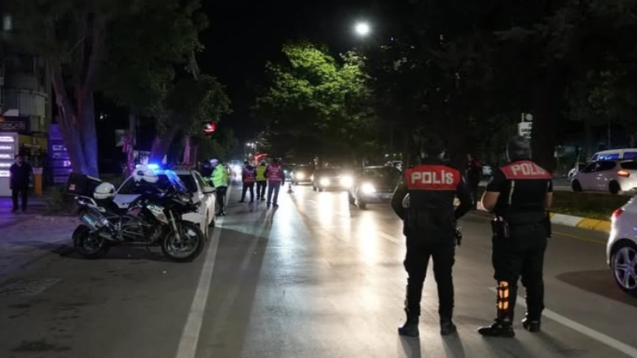 Ispartada bir haftalık polis denetimlerinde 40 aranan şahıs yakalandı