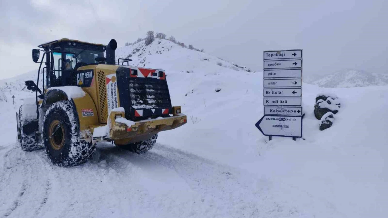 Kahramanmaraşın kuzey ilçelerinde kar mesaisi