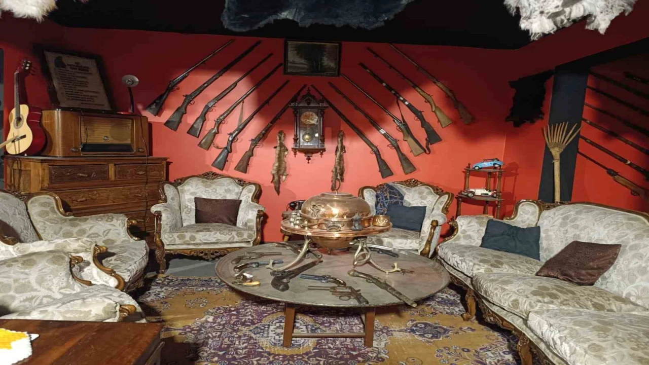 Kahramanmaraşta nostalji durağı: Antikaların arasında zaman yolculuğu