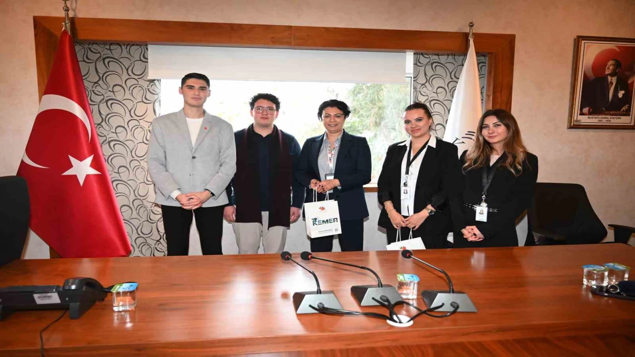 Kemer Belediyesi Gençlik Meclisinden LÖSEVle iş birliği