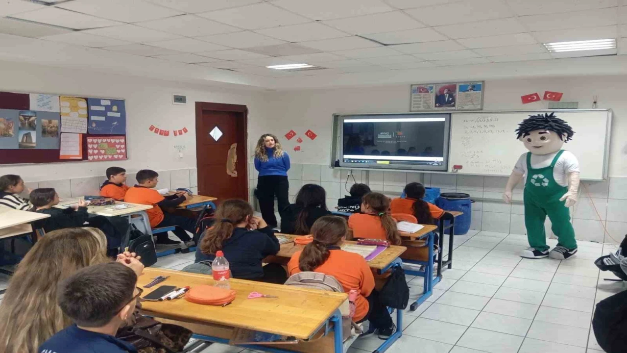 Kemer Belediyesinden öğrencilere sıfır atık eğitimi