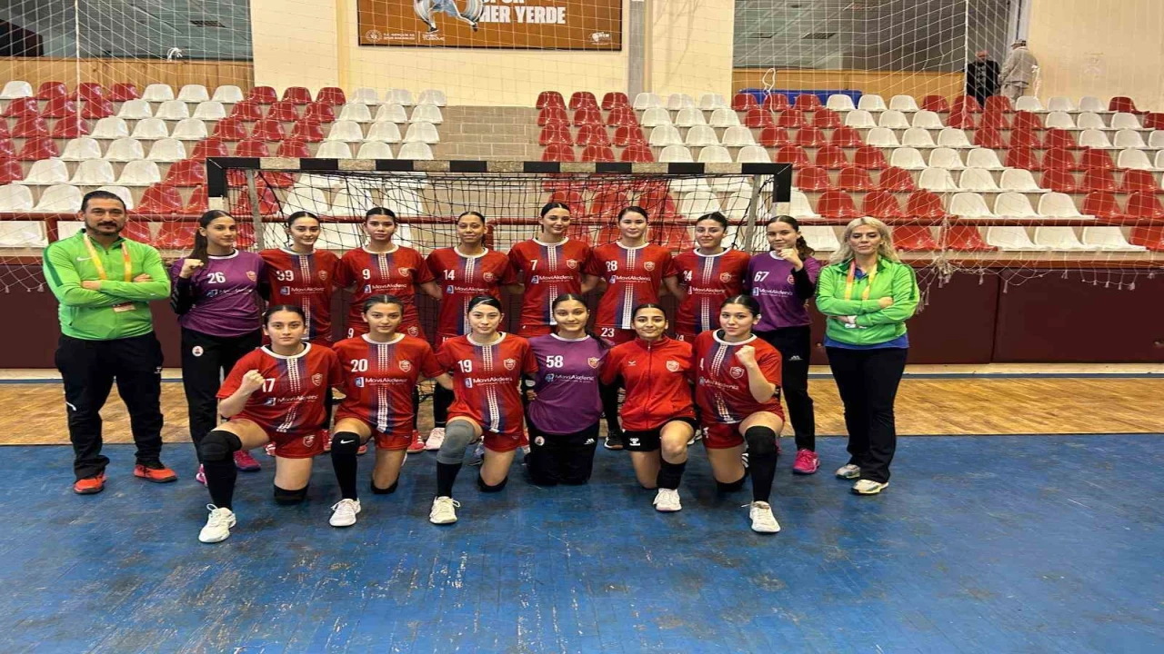 Kepez Belediyesi Kadın Hentbol Takımı, ligde oynadığı son 6 maçı kazandı