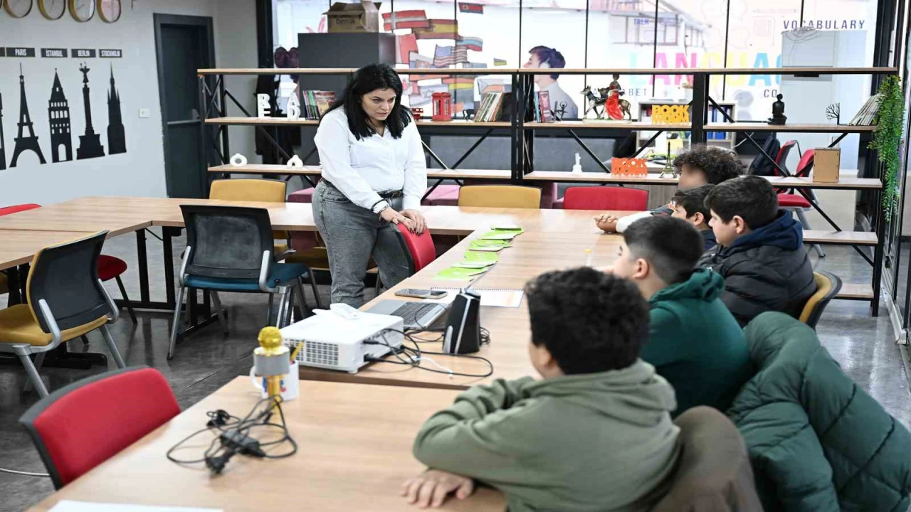 Mersinde çocuklar akran zorbalığına karşı empati atölyelerinde buluştu