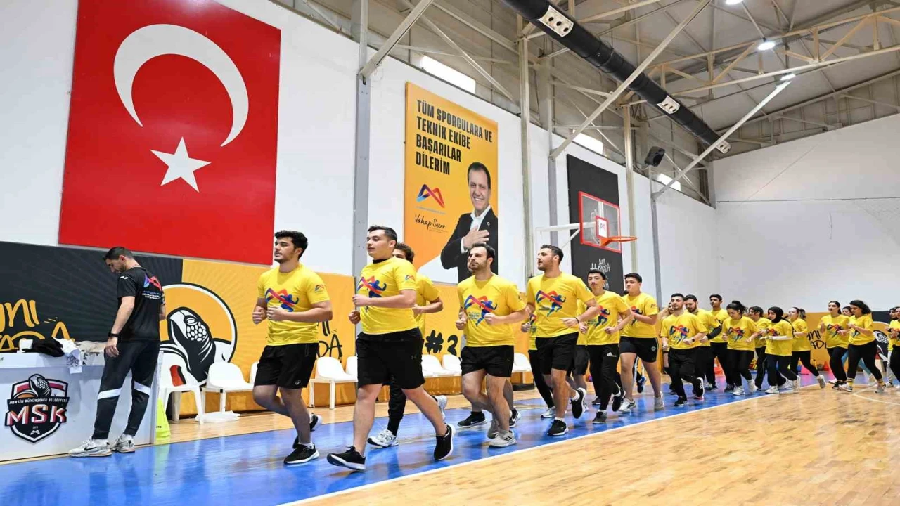 Mersinde gençlere ücretsiz fiziki yeterlilik desteği