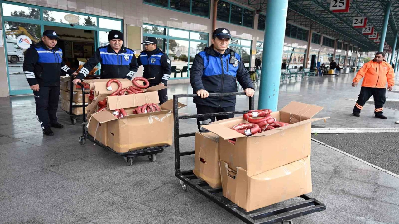 Mersinde halk sağlığını tehdit eden gıdalara geçit verilmedi