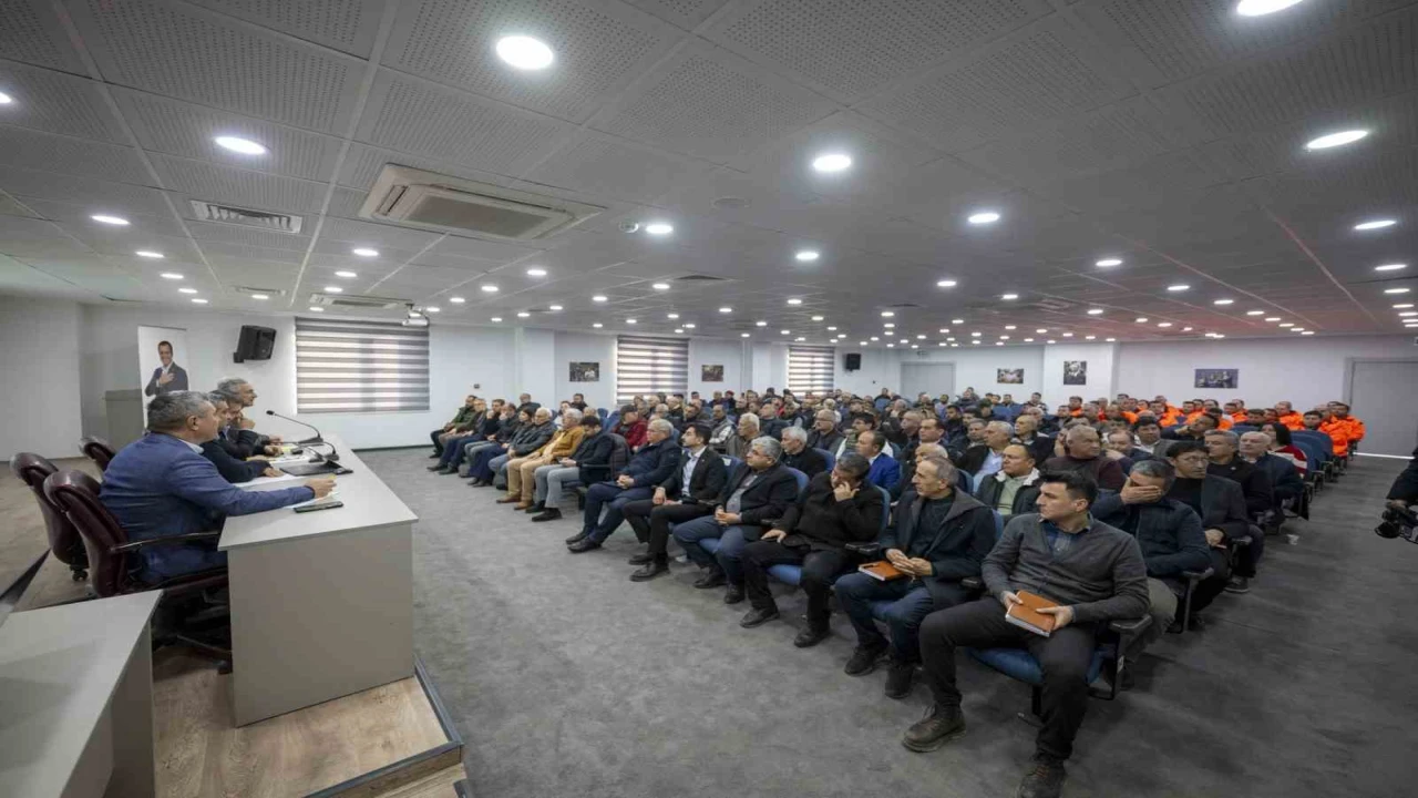 Mersinde haşereyle mücadele bilgilendirmesi