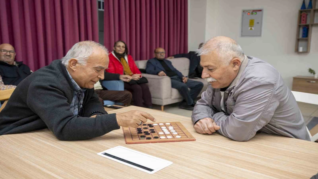 Mersindeki emekli evleri, emeklilerin ikinci adresi oldu