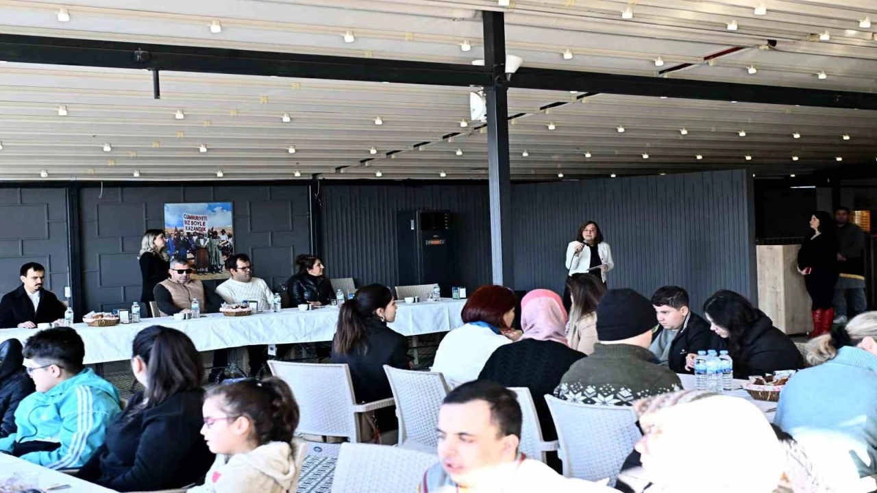 Muratpaşadan Beyaz Baston farkındalığı