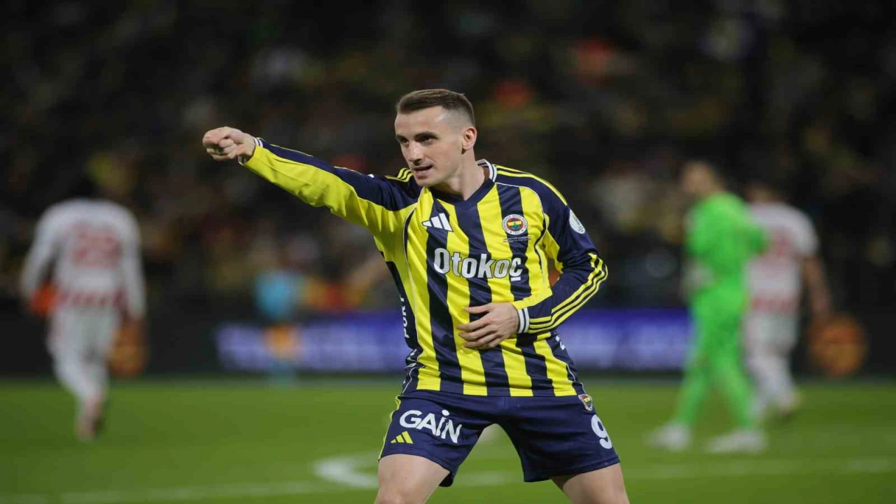 Turkcell Süper Kupa: Fenerbahçe: 1 - Samsunspor: 0 (Maç devam ediyor)