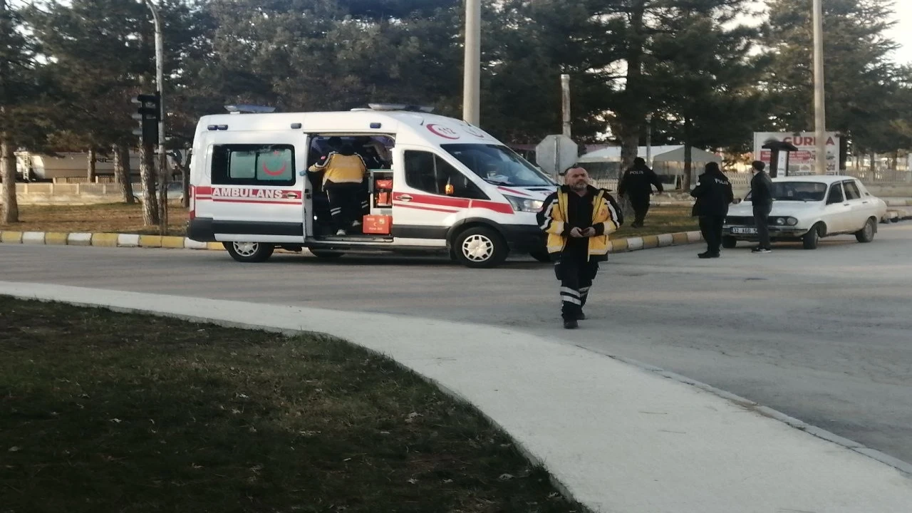 Yalvaçta otomobil ile motosiklet çarpıştı: 1 yaralı