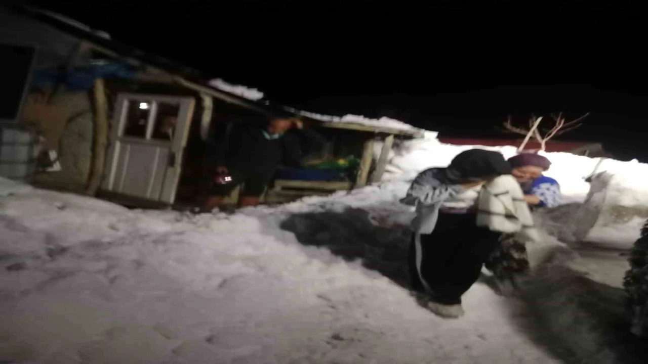 Yaylada rahatsızlanan kadın ekiplerce kurtarıldı