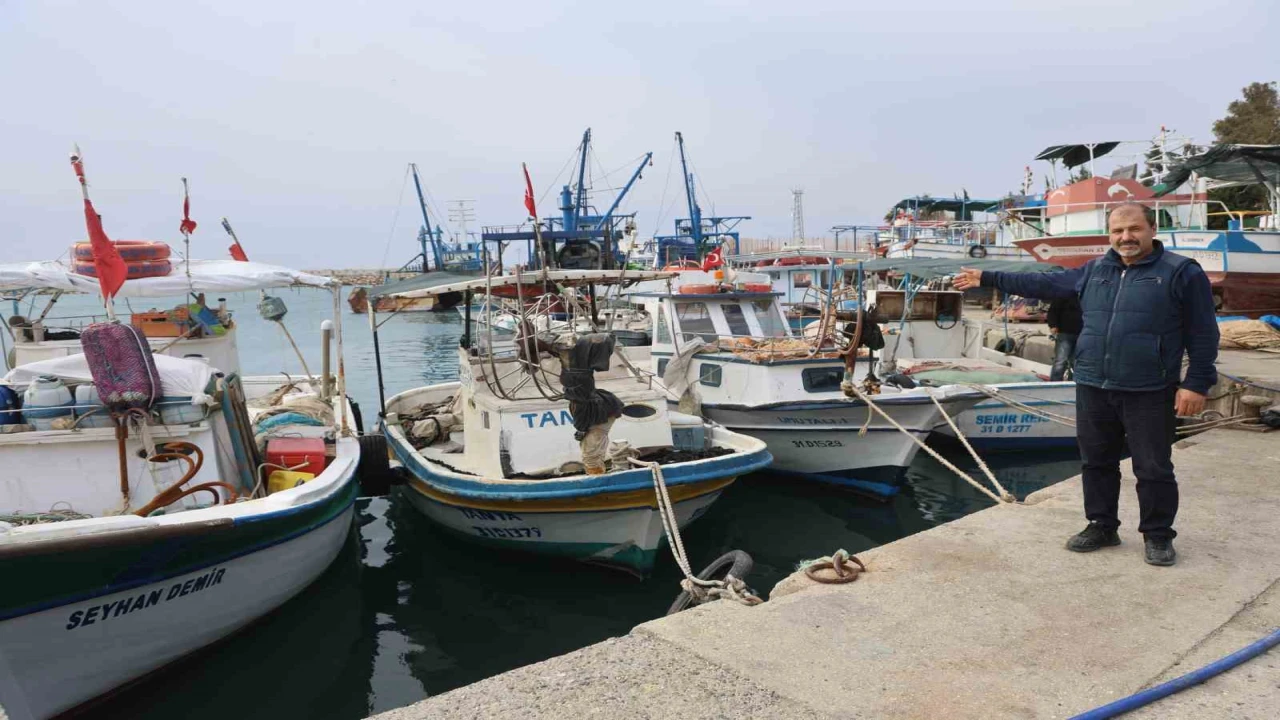 Yılların kaptanından amatör balıkçılara fırtınada denize açılmayın çağrısı