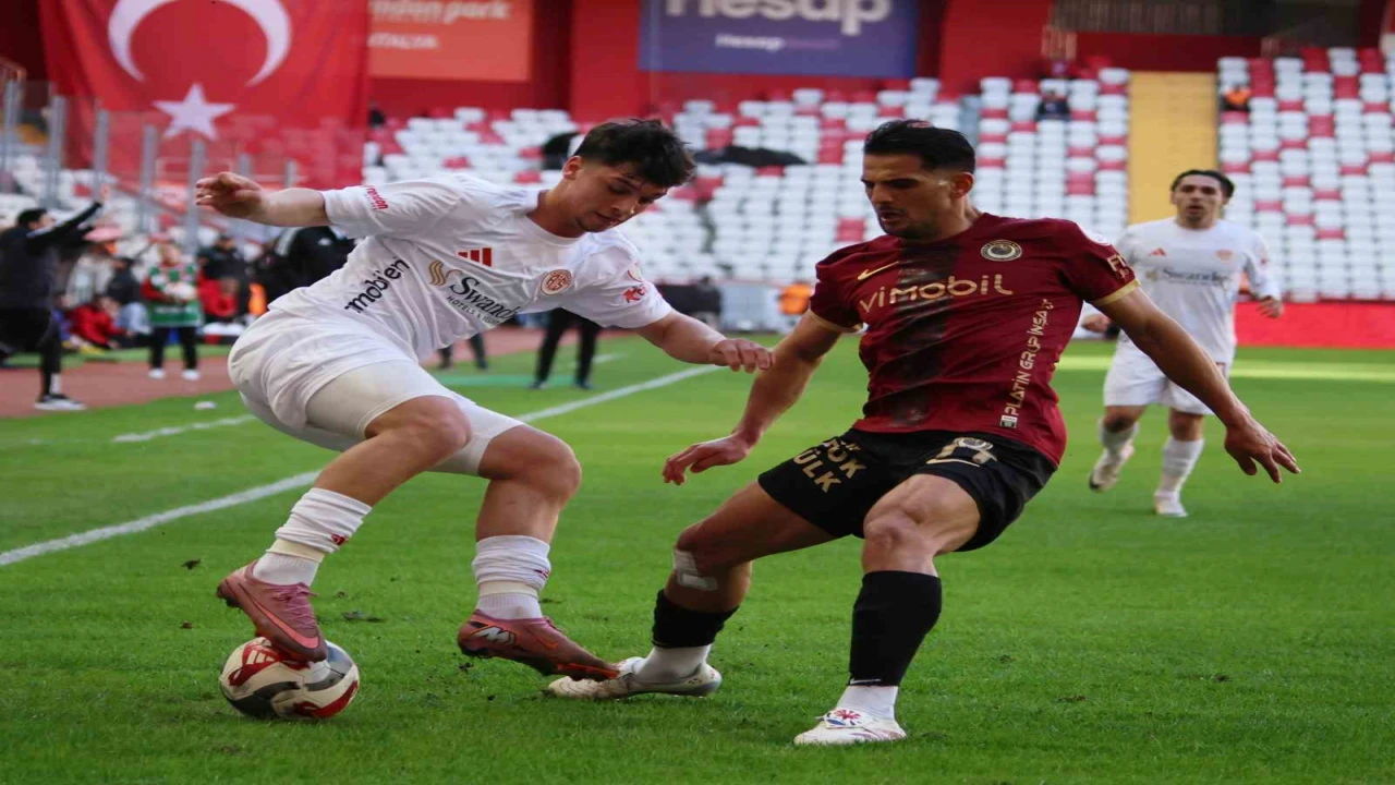 Ziraat Türkiye Kupası: Antalyaspor: 0 - Gençlerbirliği: 0 (İlk yarı)