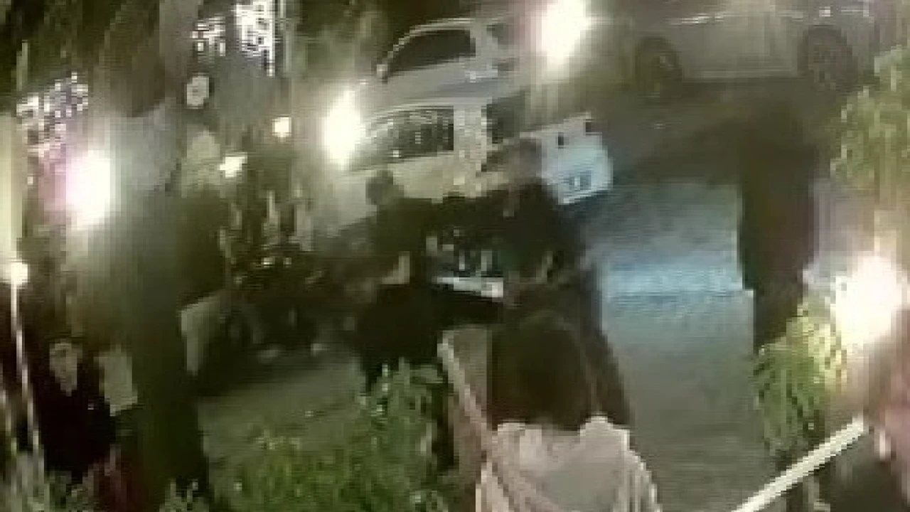 Adanada 17 yaşındaki çocuğa bıçaklı saldırı: 2 şüpheli tutuklu, diğerleri firar