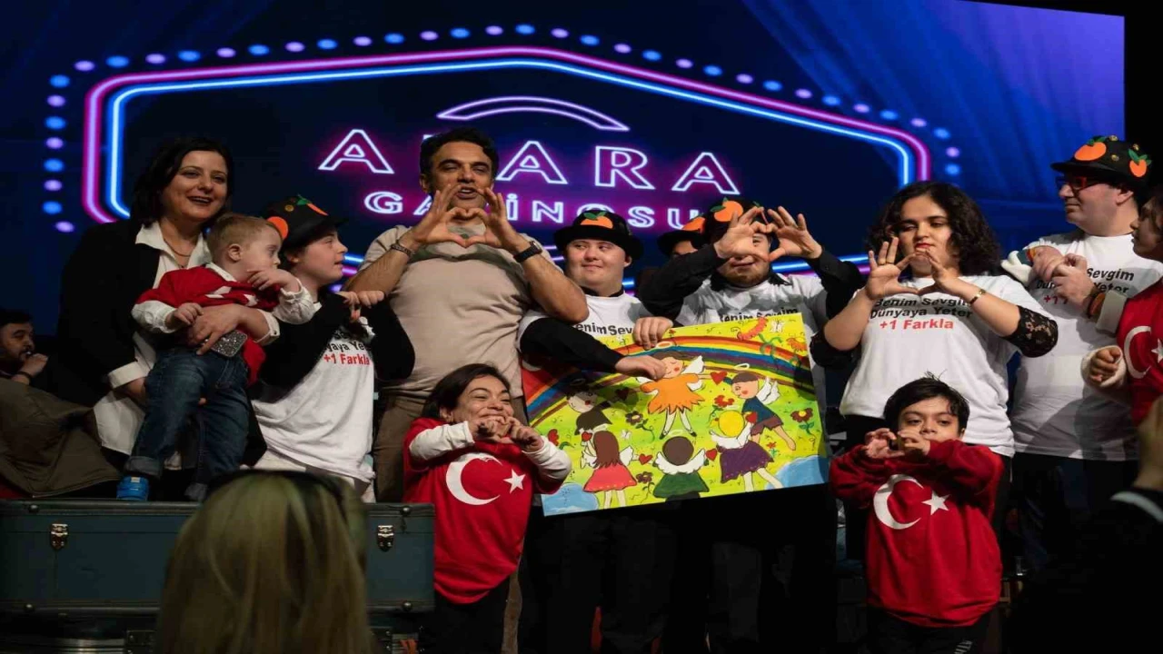 Adanada özel ihtiyaçlı çocuklar sanatçı Uğur Aslan ile buluştu