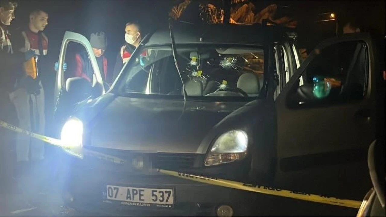 Alanyada seyir halindeki araca silahlı saldırı: 1 ölü