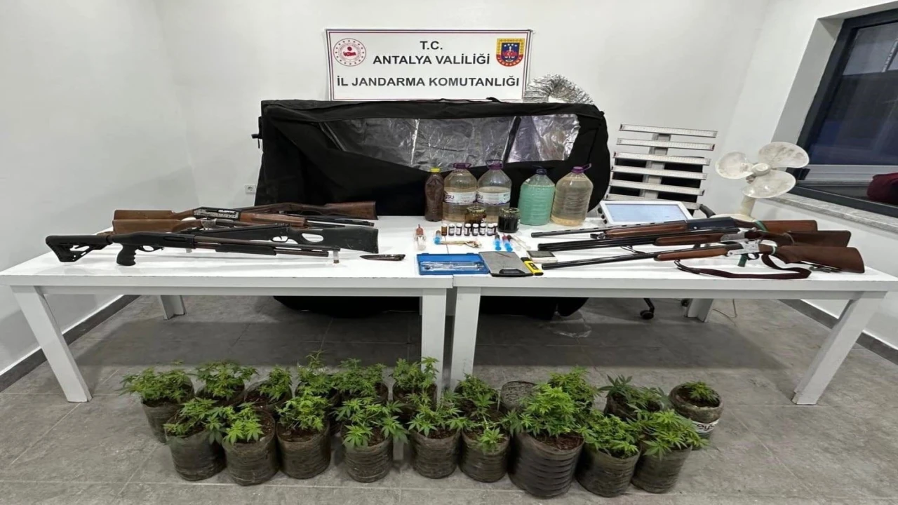 Alanyada uyuşturucu operasyonu: Sıvı metamfetamin ve kenevir ele geçirildi