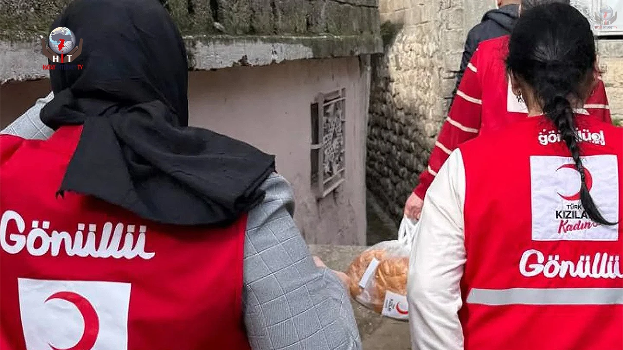 ANTAKYA KIZILAY’DAN GÖNÜLLERİ ISITAN İYİLİK HAREKETİ