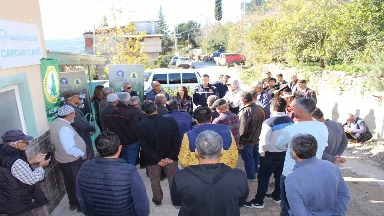 Antalya Büyükşehir Belediyesi orman yangınlarıyla mücadelesini sürdürüyor