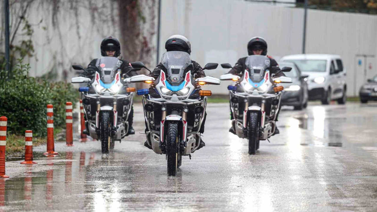 Antalya Büyükşehirden motorize zabıta ekipleriyle daha etkin denetim