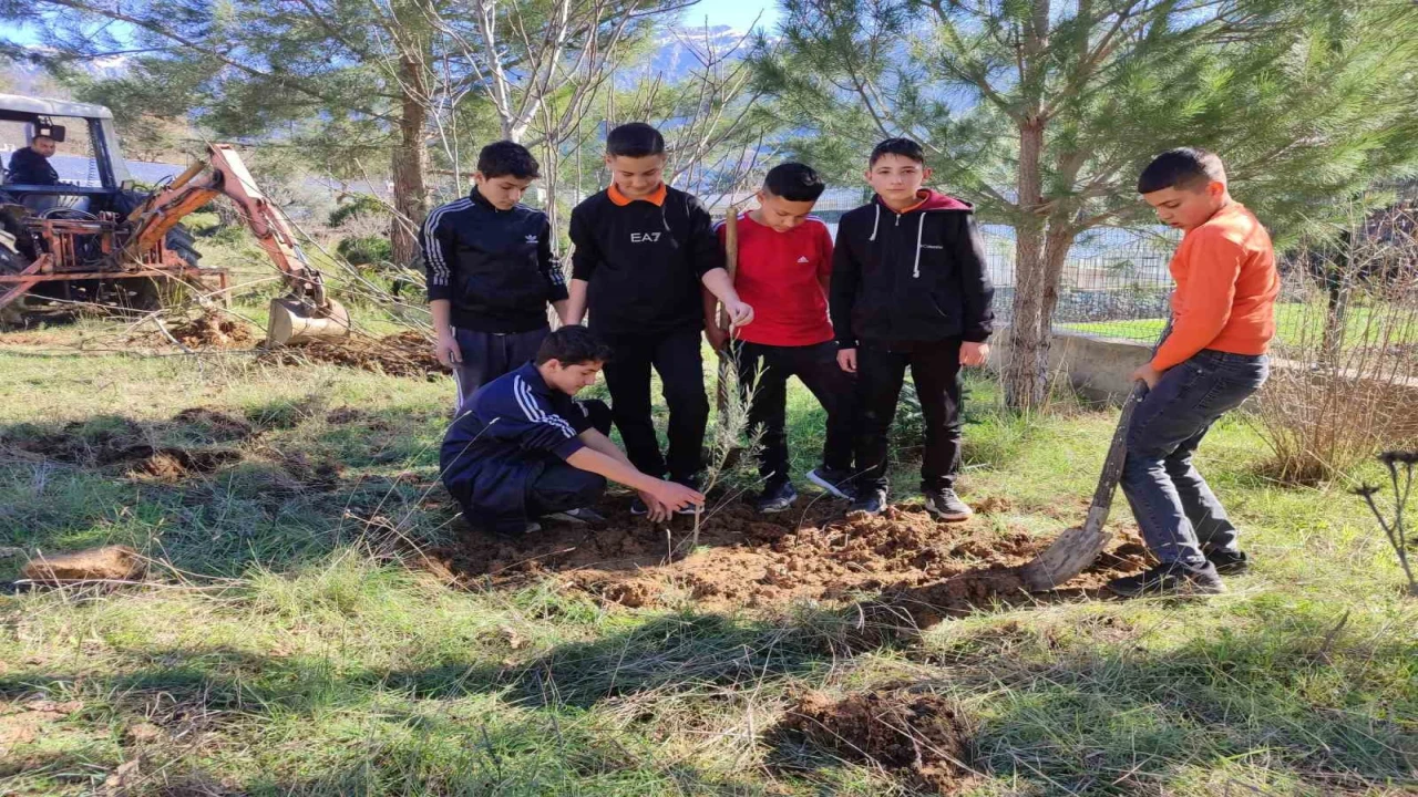 Antalyada öğrencilerden geleceğe nefes