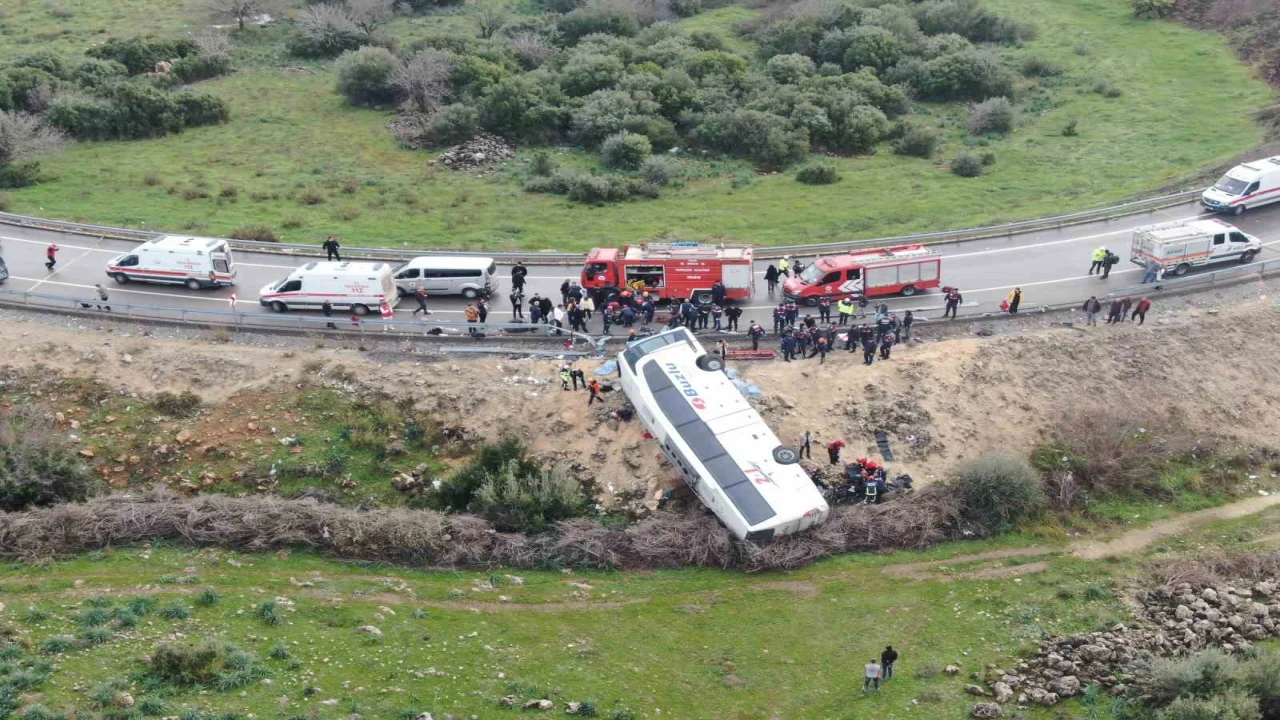 Antalyada otobüs kazası: 8 ölü, 26 yaralı