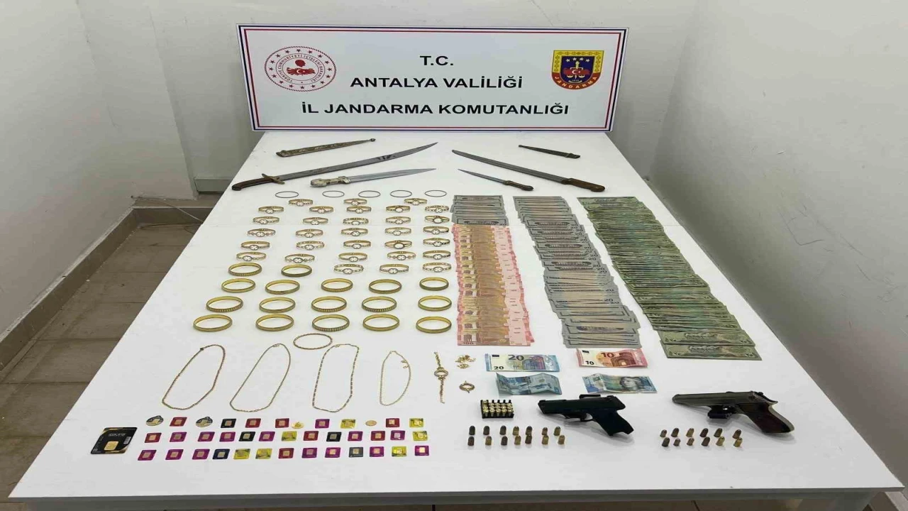 Antalyada sahte altın operasyonu