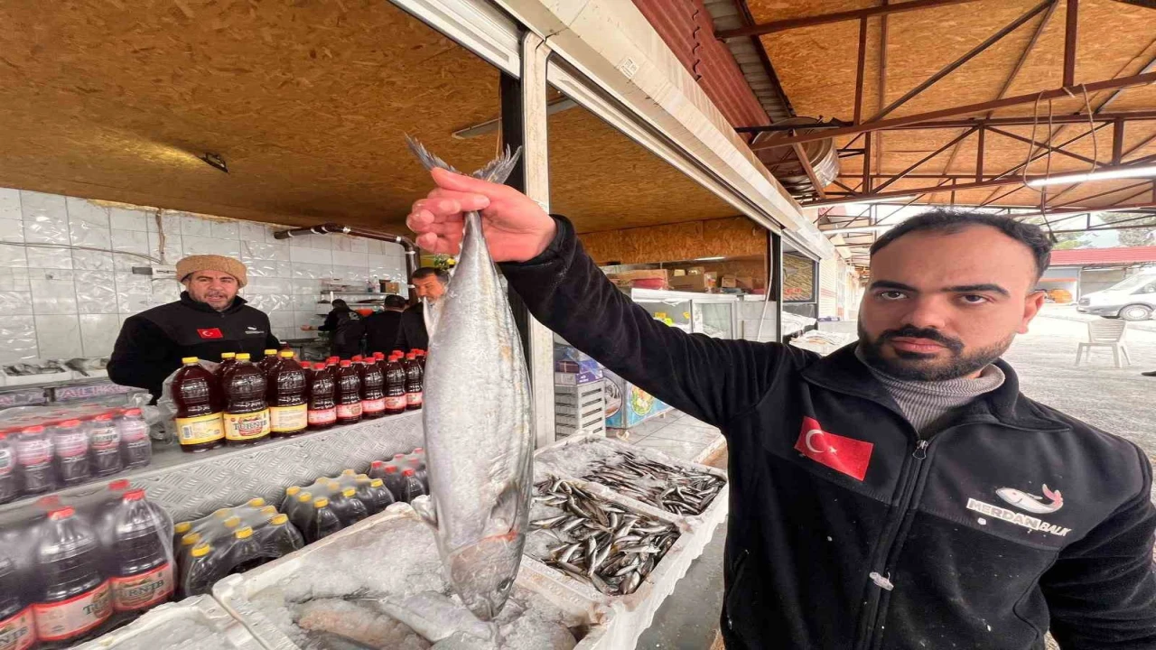 Askıda balık uygulaması ihtiyaç sahiplerinin yüzünü güldürdü