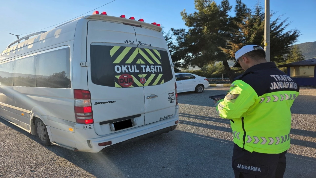 Burdurda 15 bin 851 araç ve sürücüsü kontrol edildi