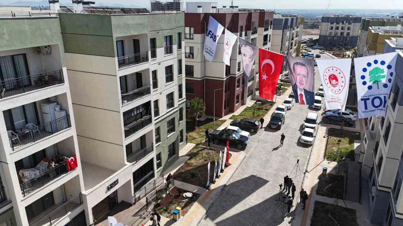 Depremzede aile: İnsanlar arkamızdaki güçlü iradeye güvensin