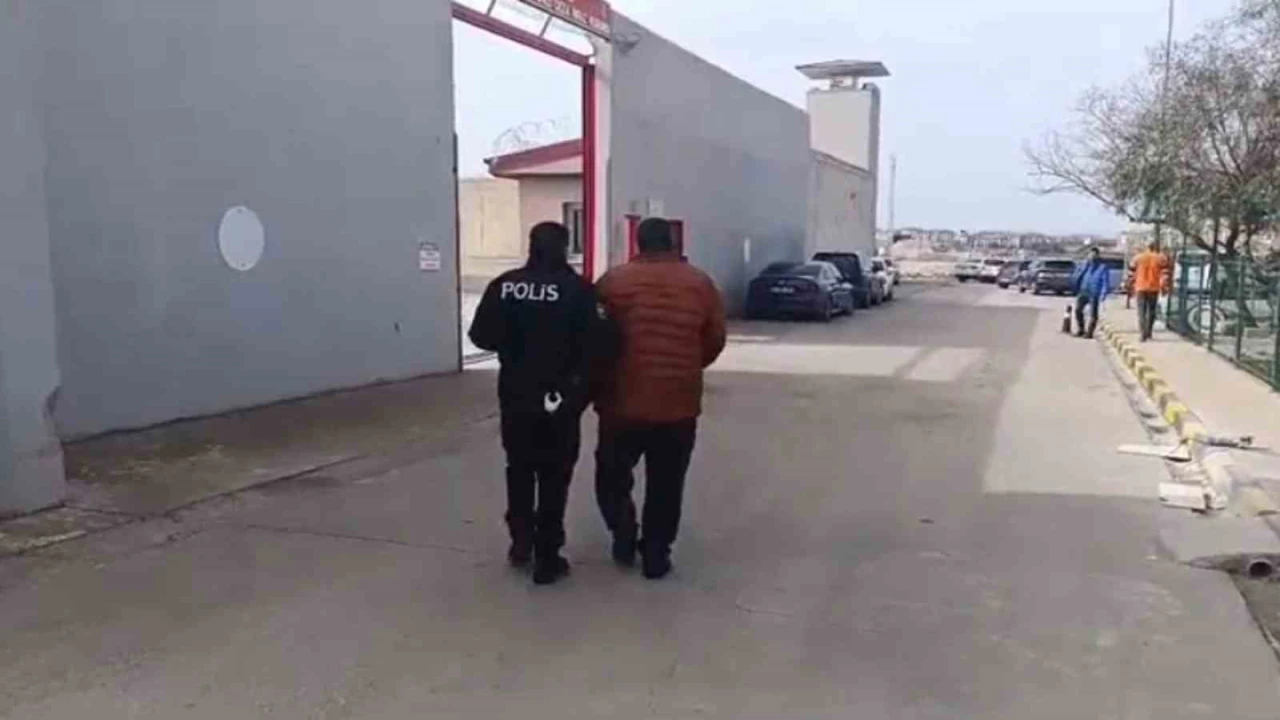 Hatayda 8 ayrı suçtan hapis cezası ile aranan şahıs yakalandı