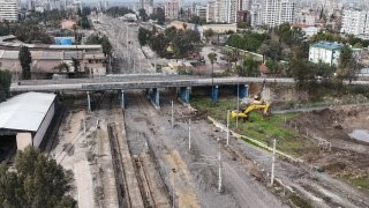 James Bond filminin bazı sahneleri çekilmişti: O köprüde yıkım başladı