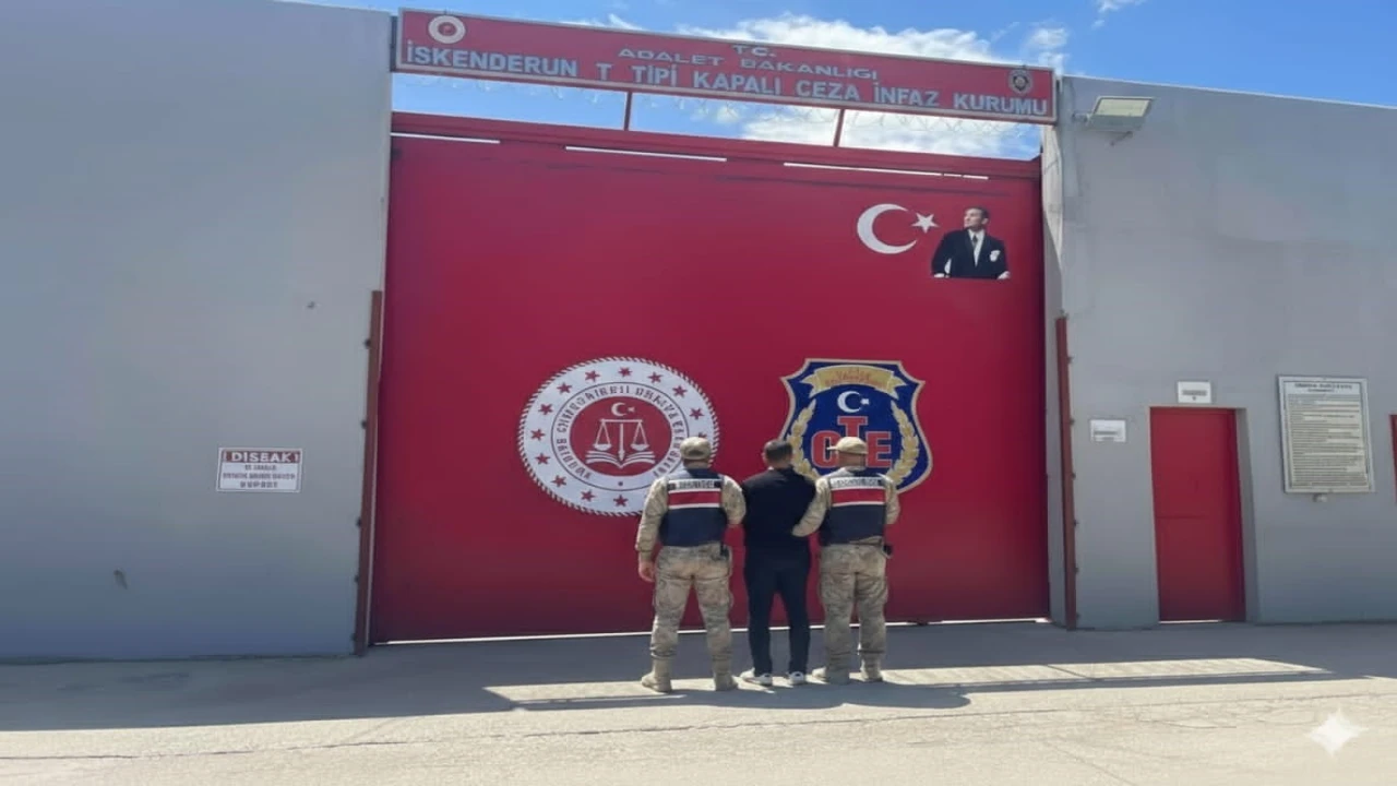 Jandarma, 25 yıl hapis cezası bulunan şahsı yakaladı
