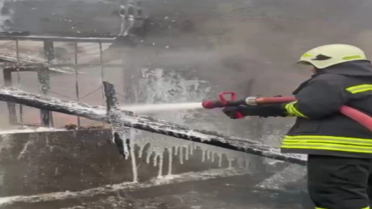 Kahramanmaraşta ahır yangını