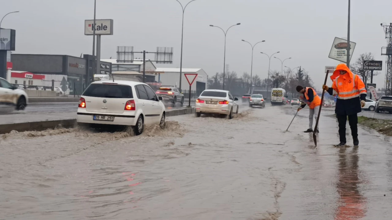 Kahramanmaraşta sağanak etkili oluyor