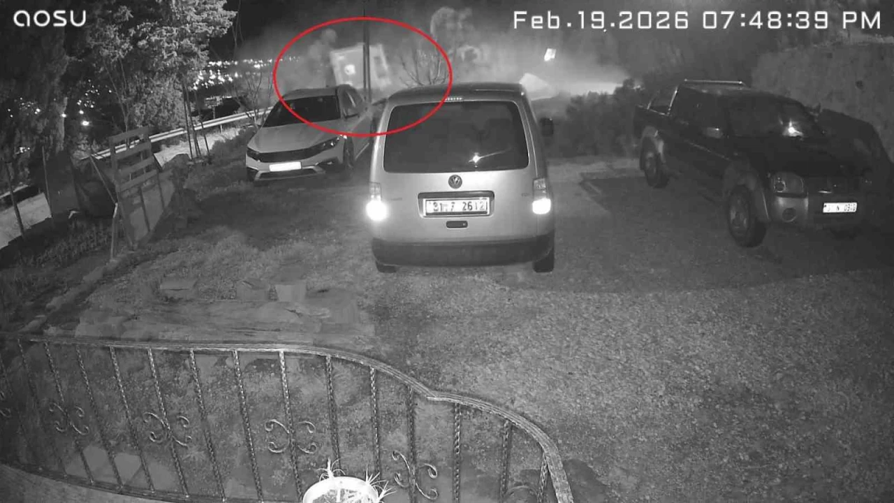 Kamyonun uçurumdan yuvarlandığı anlar kameraya yansıdı