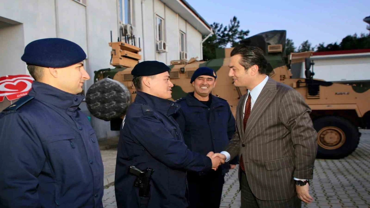 Kaymakam Öztürk, Alanya İlçe Jandarma Komutanlığında görevli personelle iftarda buluştu