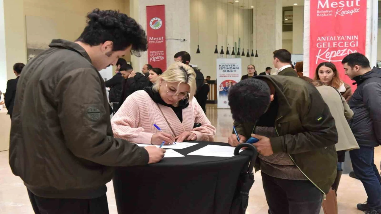 Kepez iş arayanları havacılık sektörüyle buluşturdu