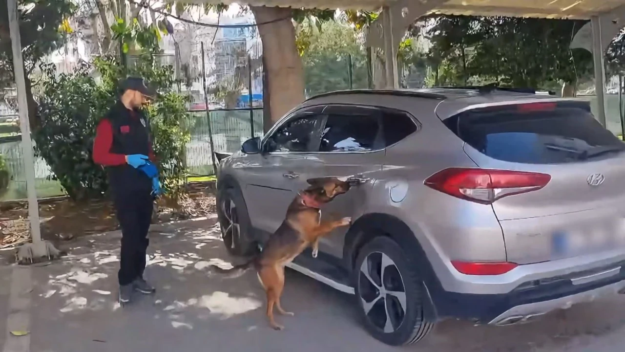 Mersinde 27 litre metamfetamin ele geçirildi: 3 tutuklama