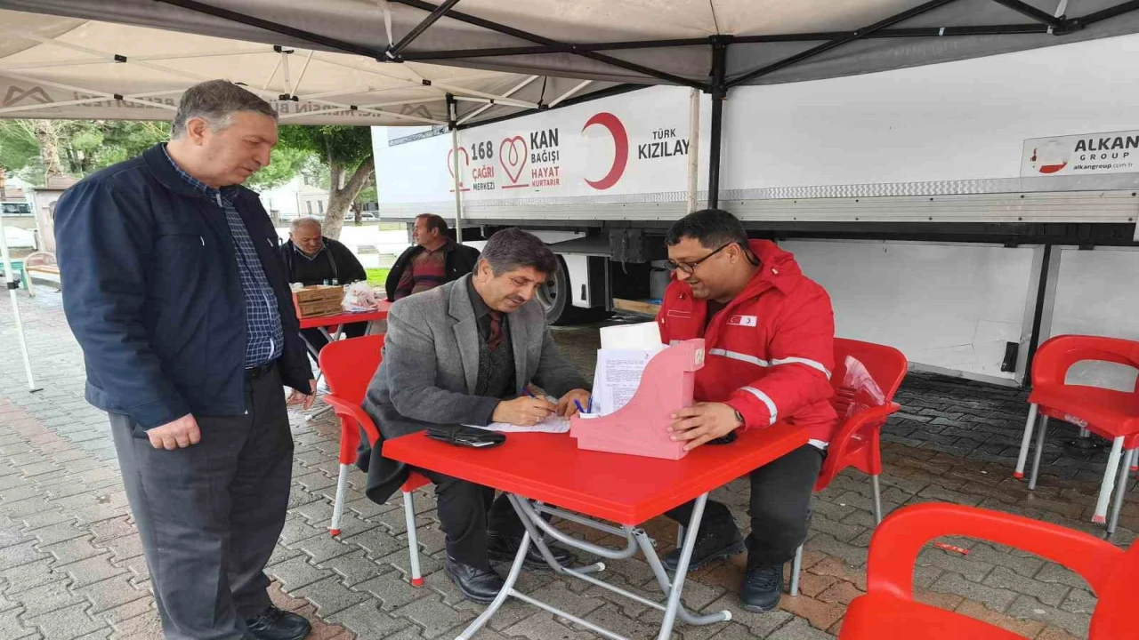 Mersinde din görevlilerinden Ramazan öncesi kan bağışı