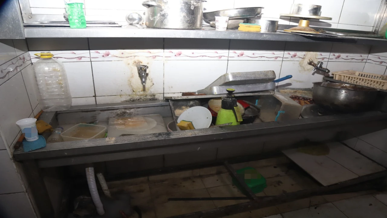 Mersinde hijyen kurallarına uymayan fırına 6 bin 400 lira ceza