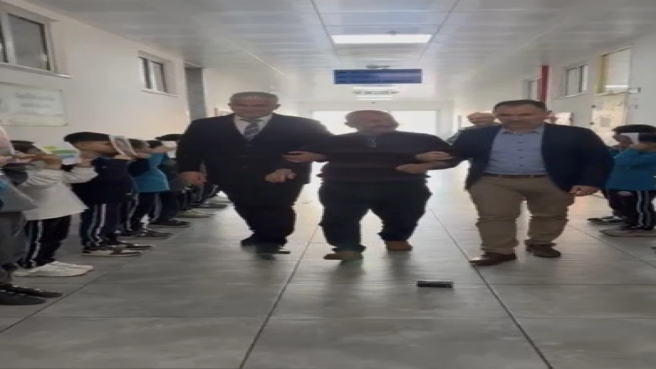 Osmaniyede eğitime adanmış 36 yıl alkışlarla taçlandı