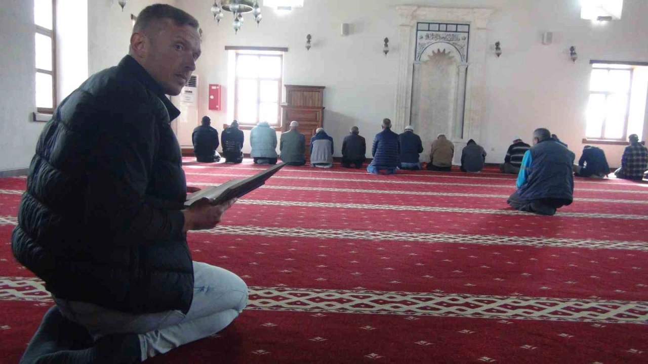 Rus Nikolaidan Ramazan hassasiyeti: Müslüman değil ama her gün oruç tutuyor